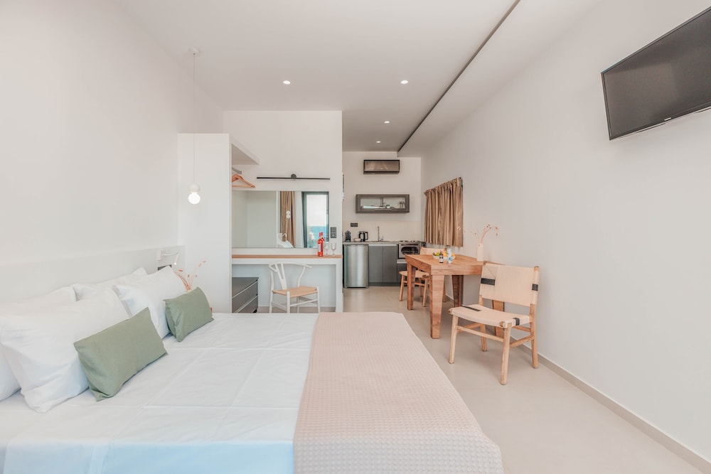 Apartment 6 photo 2