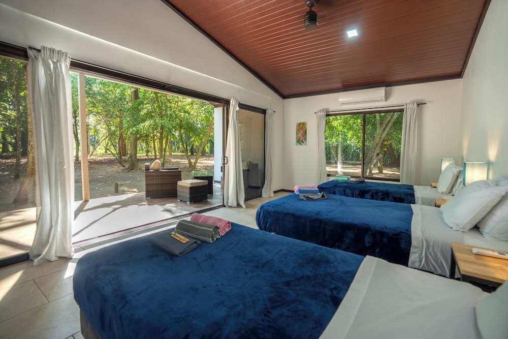 Family Triple Room, Garden View photo 1