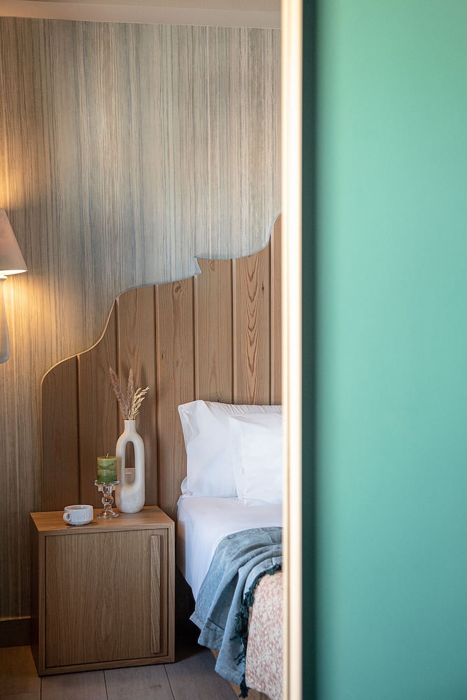 Suite, 1 Bedroom thumbnail 5