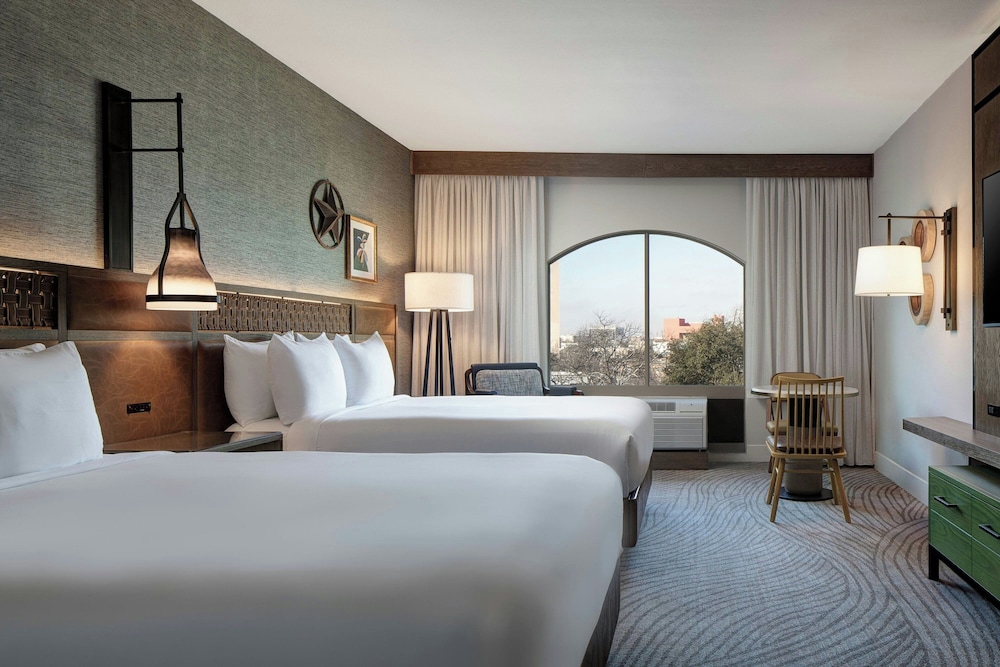 Standard Room, 2 Queen Beds photo 1