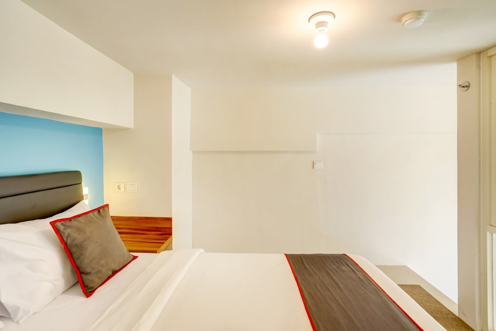 Deluxe Double Room - Photo 10