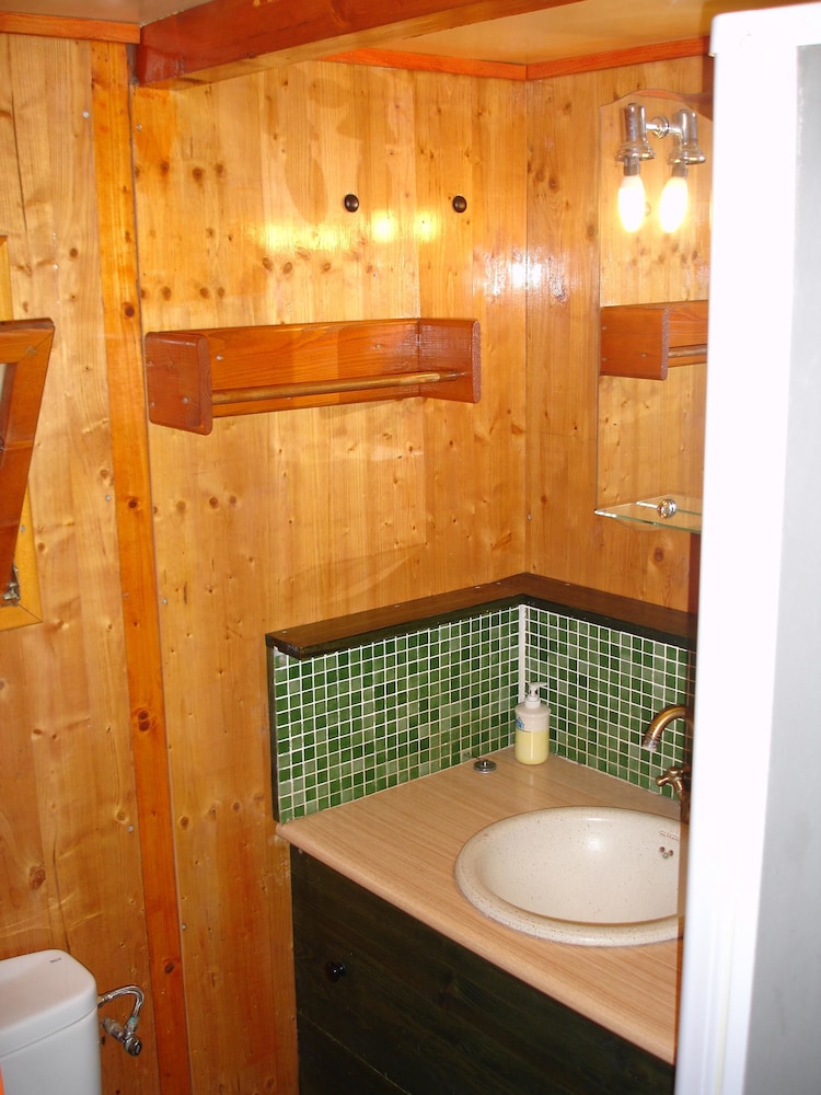 Bungalow, 2 Bedrooms (8 pax) photo 2