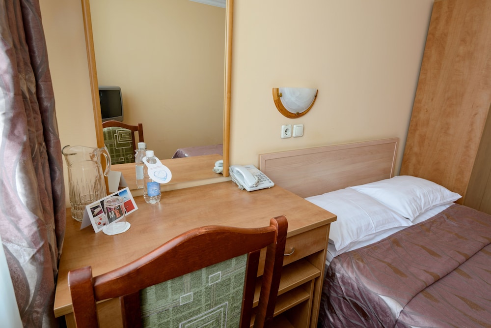 Standard Single Room, 1 Double Bed photo 2