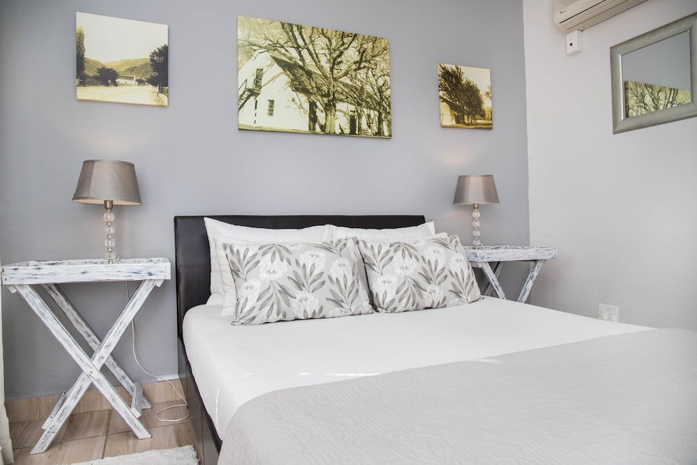 Twin Manor Room photo 3
