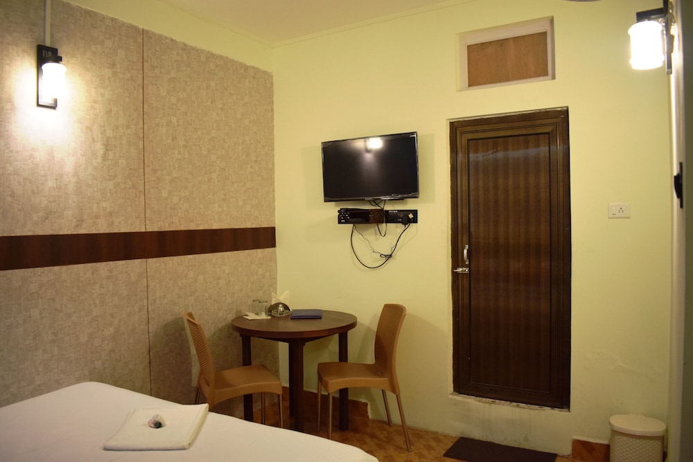 Deluxe Triple Room photo 3