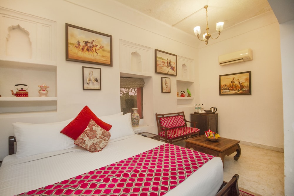 Heritage Room - Photo 1