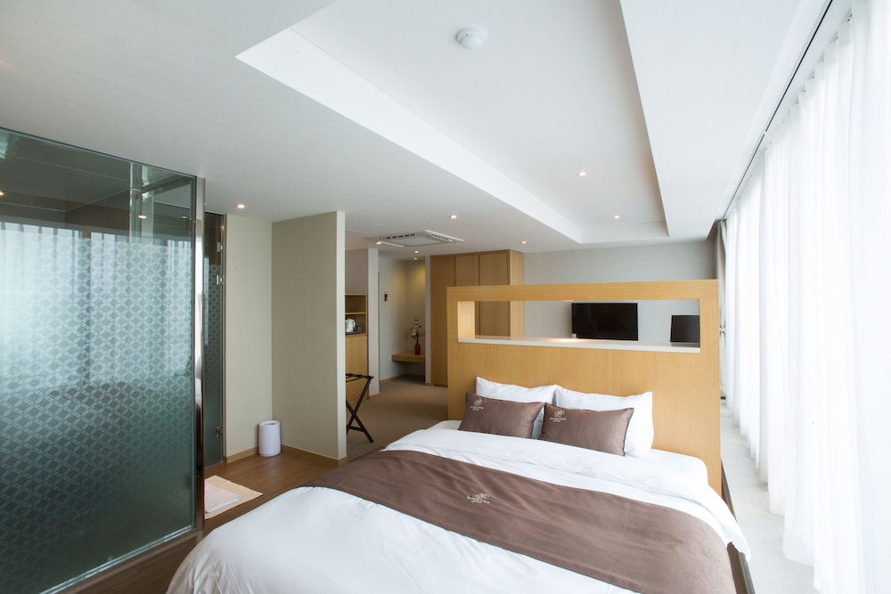 Suite (B) photo 3
