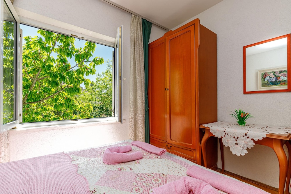 Family Apartment, Multiple Bedrooms (Seaview Apartment Micika Krk Island)