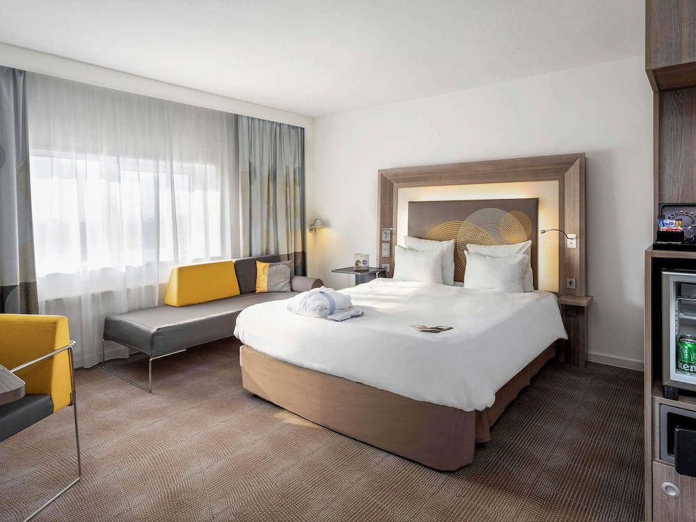 Executive Room, 1 Double Bed with Sofa bed (Deluxe) - Photo 4