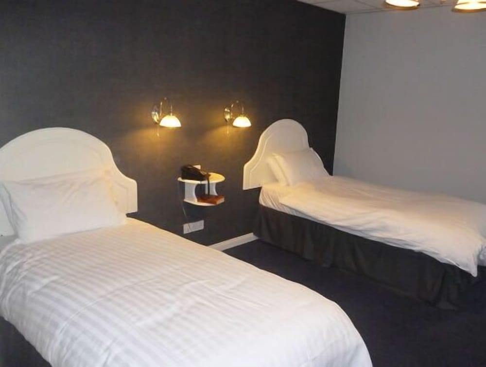 Standard Twin Room photo 3