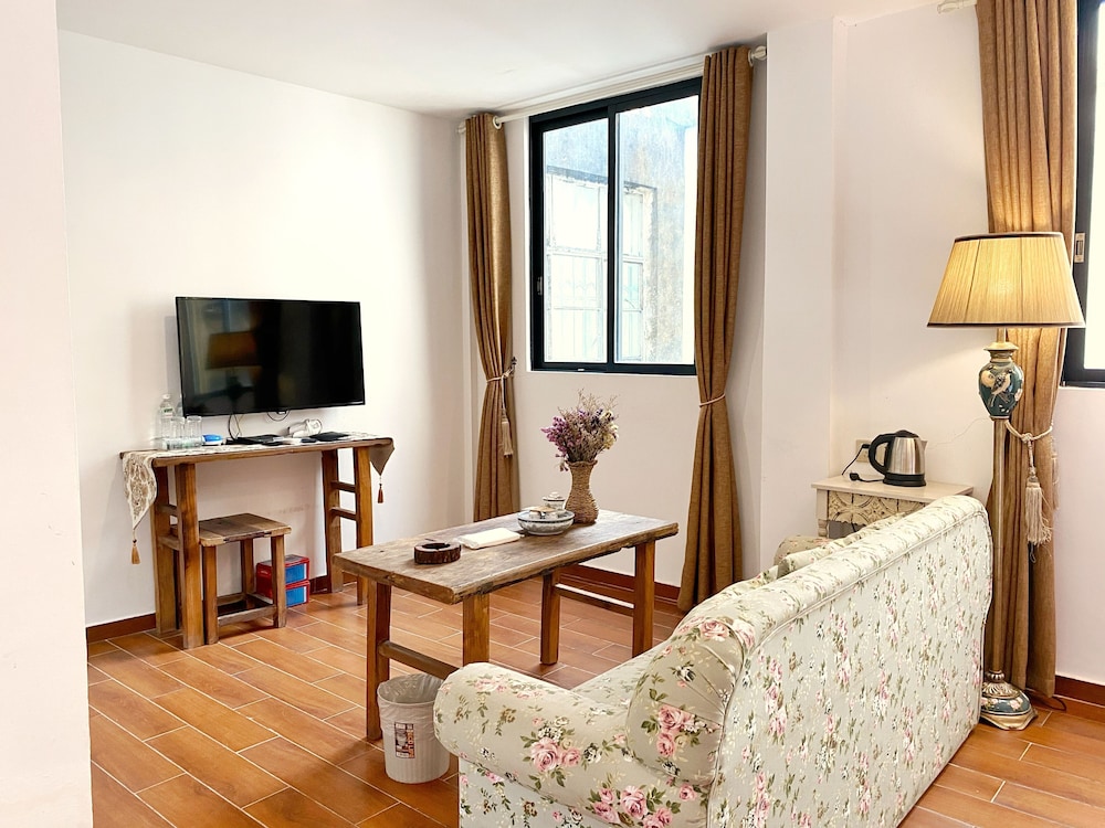 Premium Twin Room (Mainland Chinese Citizen Only) photo 2