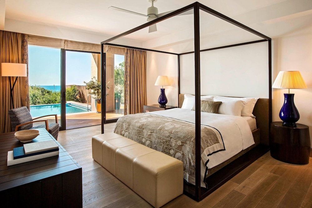 Villa, 2 Bedrooms, Private Pool, Beachfront (Master Infinity)