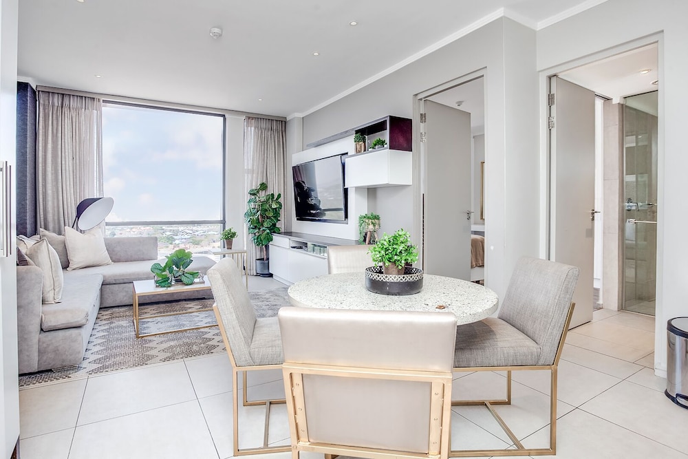 Luxury Apartment photo 1