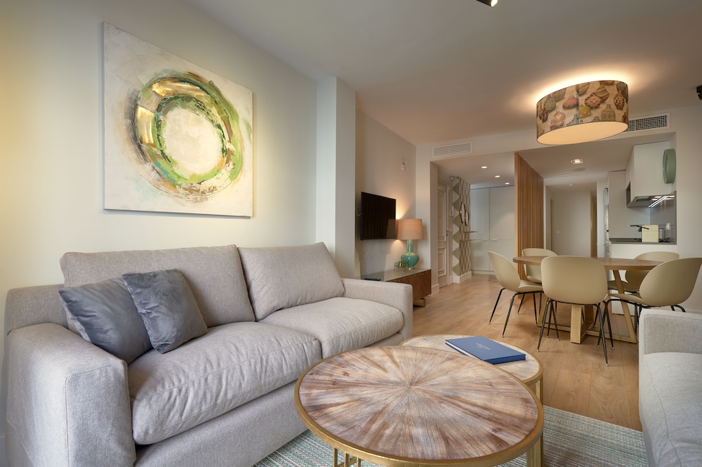 Apartamento Familiar, 2 Dormitorios (Real de la Carreteria 2.1)
