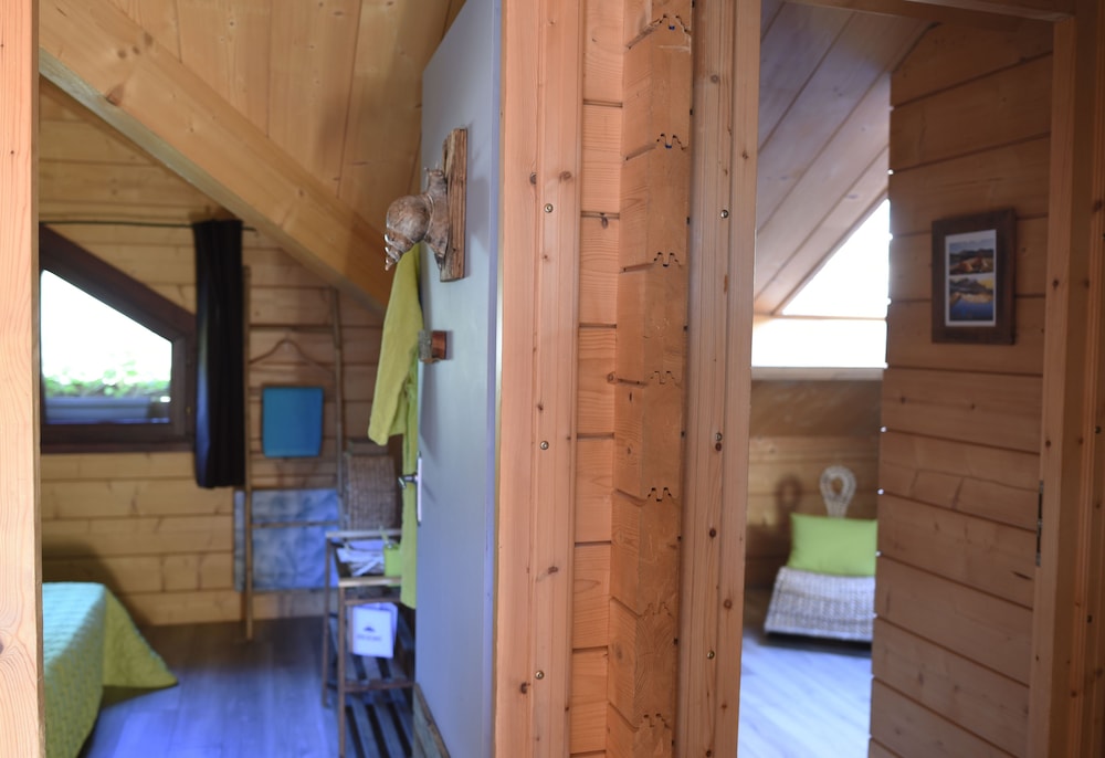 Double Room, Shared Bathroom, Mountain View (Le Bois Noir) photo 3