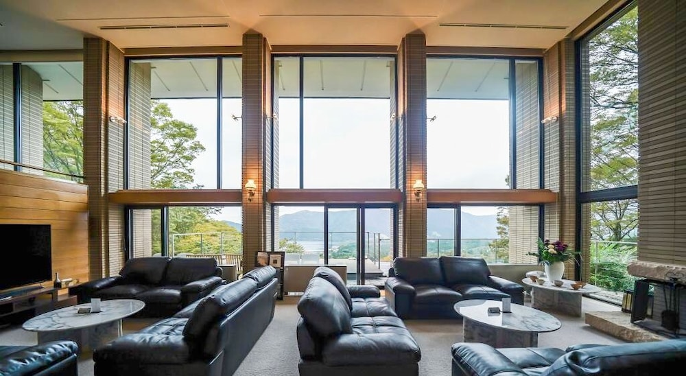 Annex Condominium - Photo 4