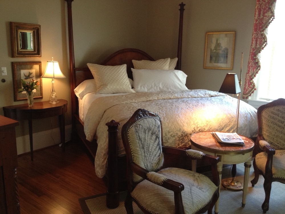 Room, 1 King Bed (Fort Sumter) photo 2