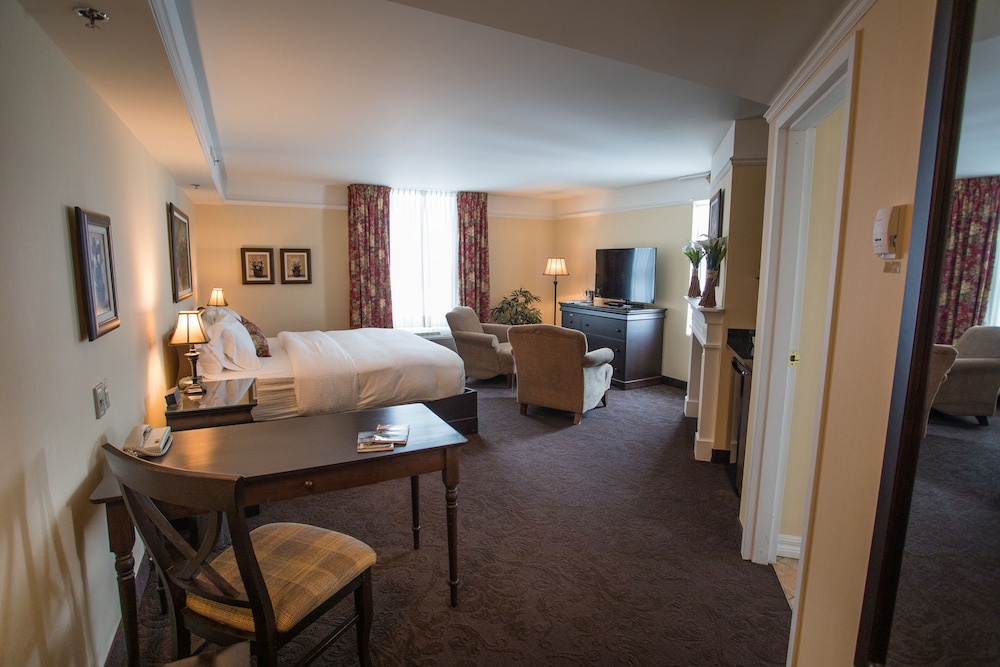 Luxury Room, 1 King Bed photo 2