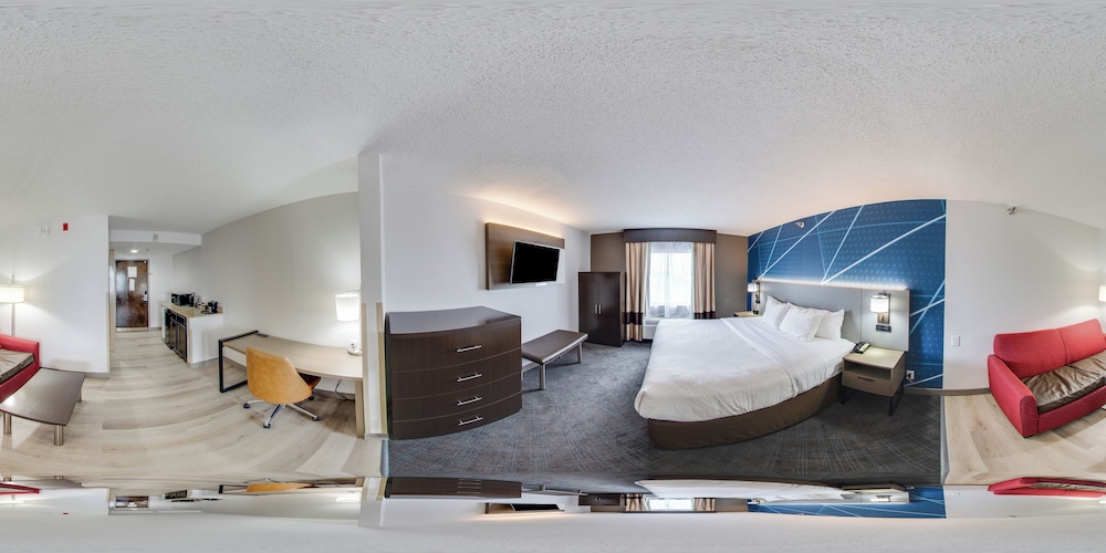 Suite, 1 King Bed with Sofa bed, Non Smoking - Photo 3