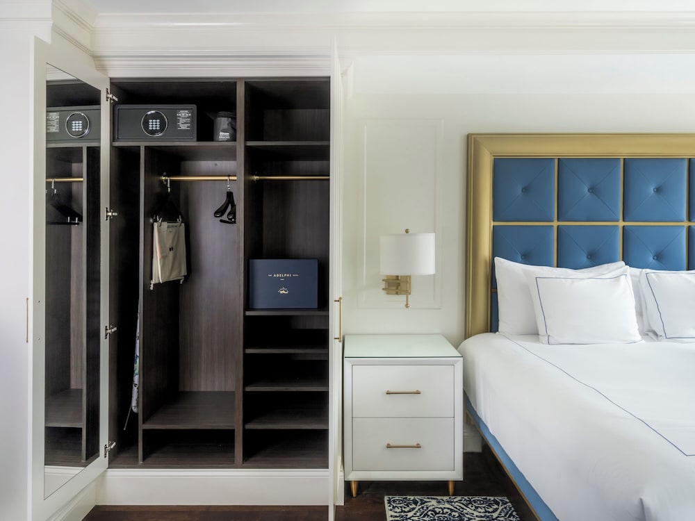 Room, 1 King Bed (Broadway)