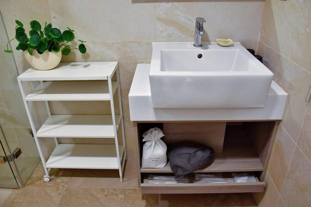 Standard Double Room - Photo 3