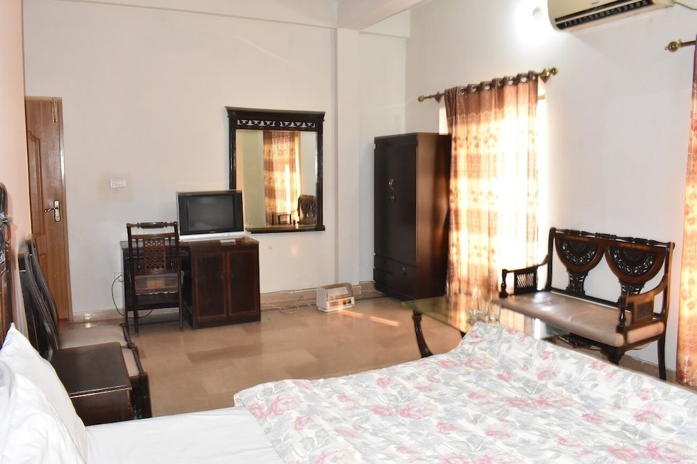 Double Room - Photo 3
