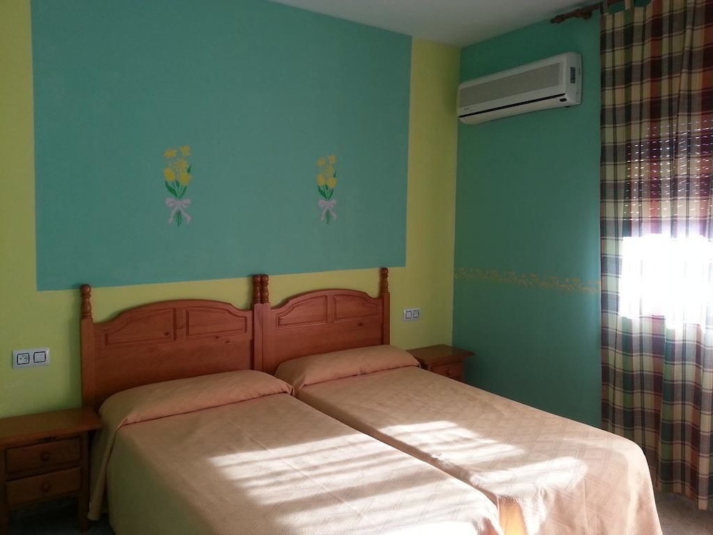 Double or Twin Room - Photo 1