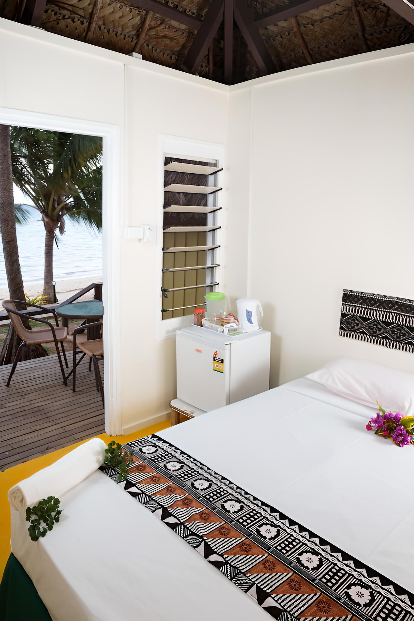 Beach Front Island Bure photo 15