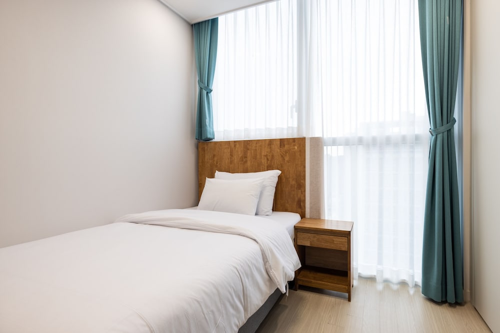 Double Room - Photo 2