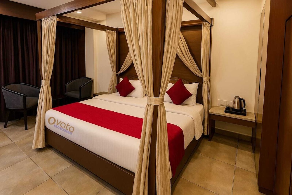 Honeymoon Room