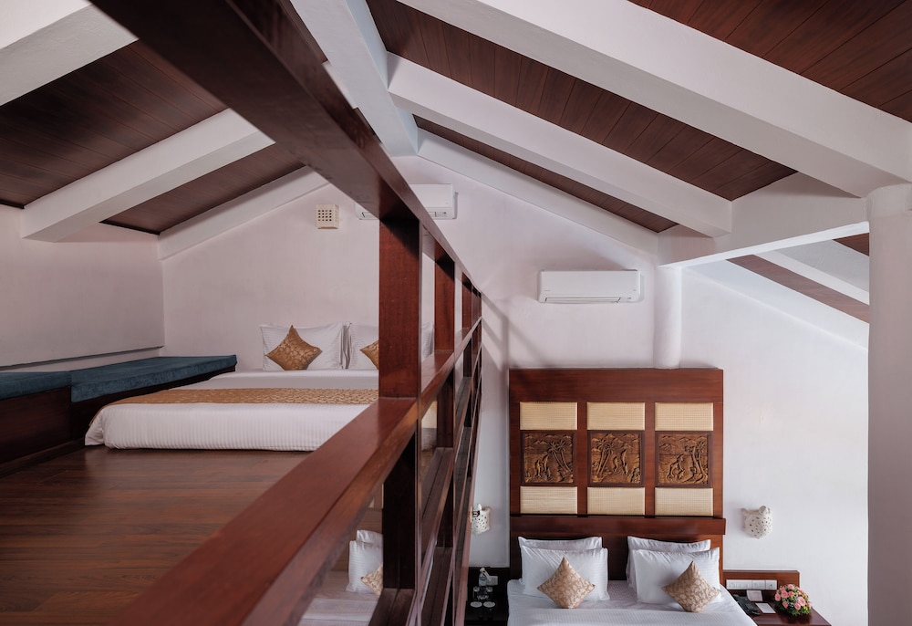 Family Duplex, 1 Bedroom, Bathtub, Beach View photo 3