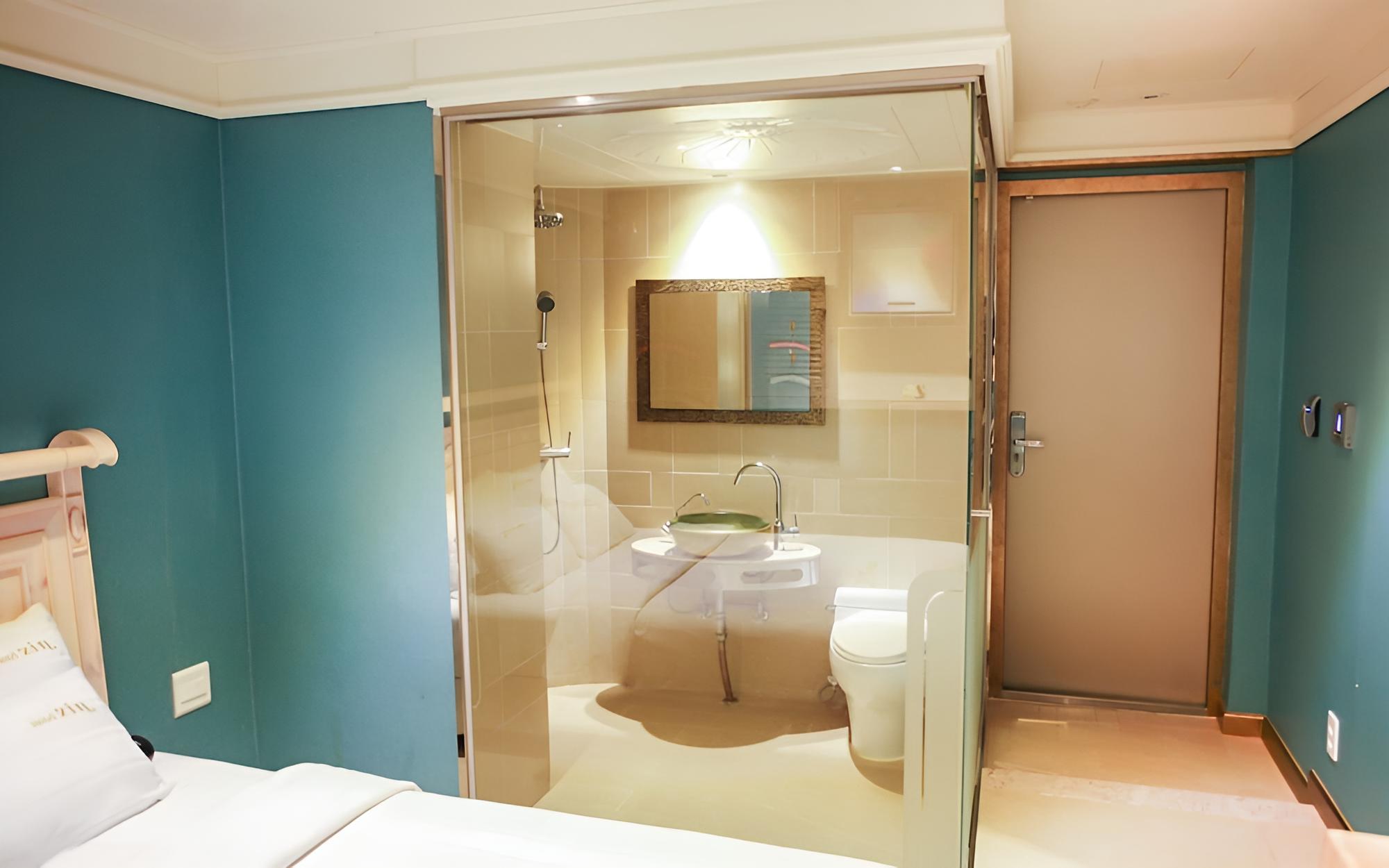 Room (Standard walk-in special (no parking ) - Photo 5