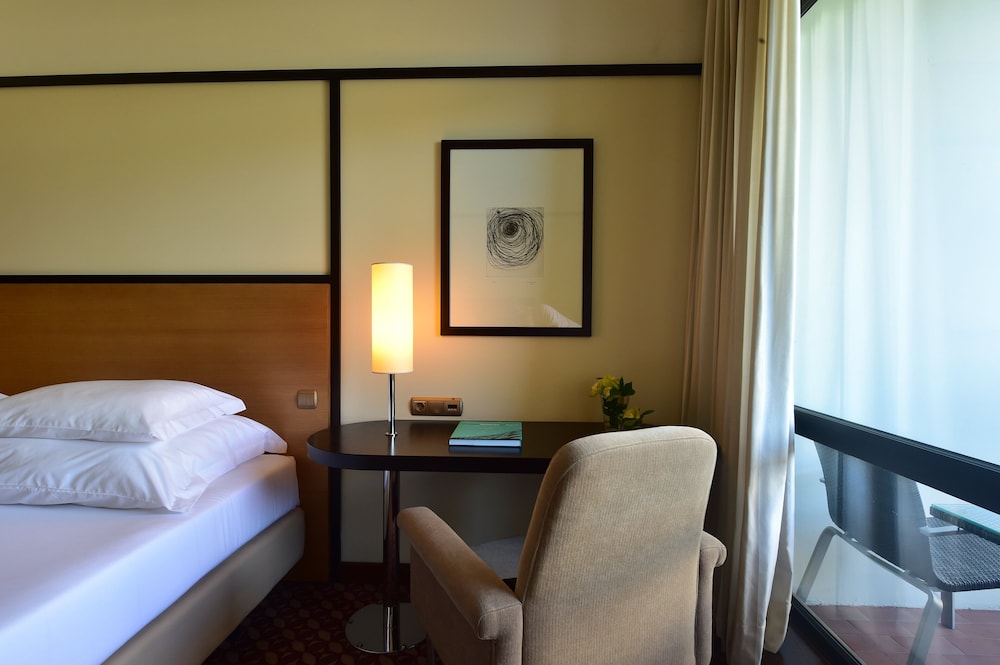 Double or Twin Room, Garden View