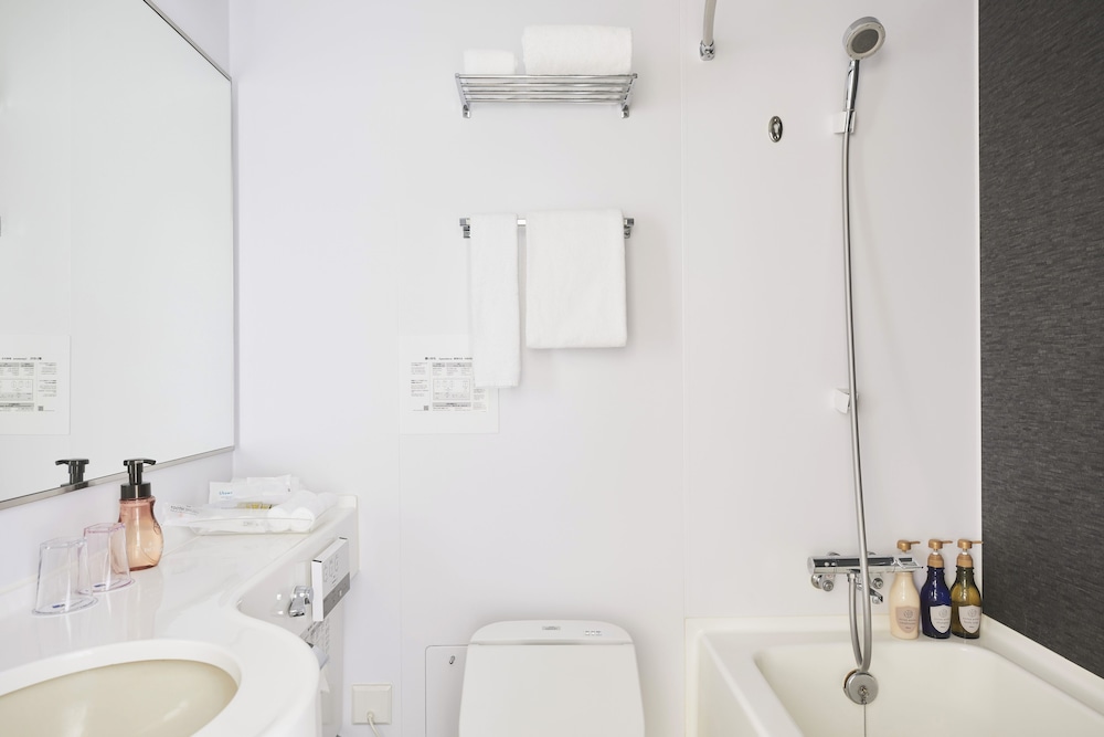 Standard Urban Twin Room, Non Smoking - Photo 9