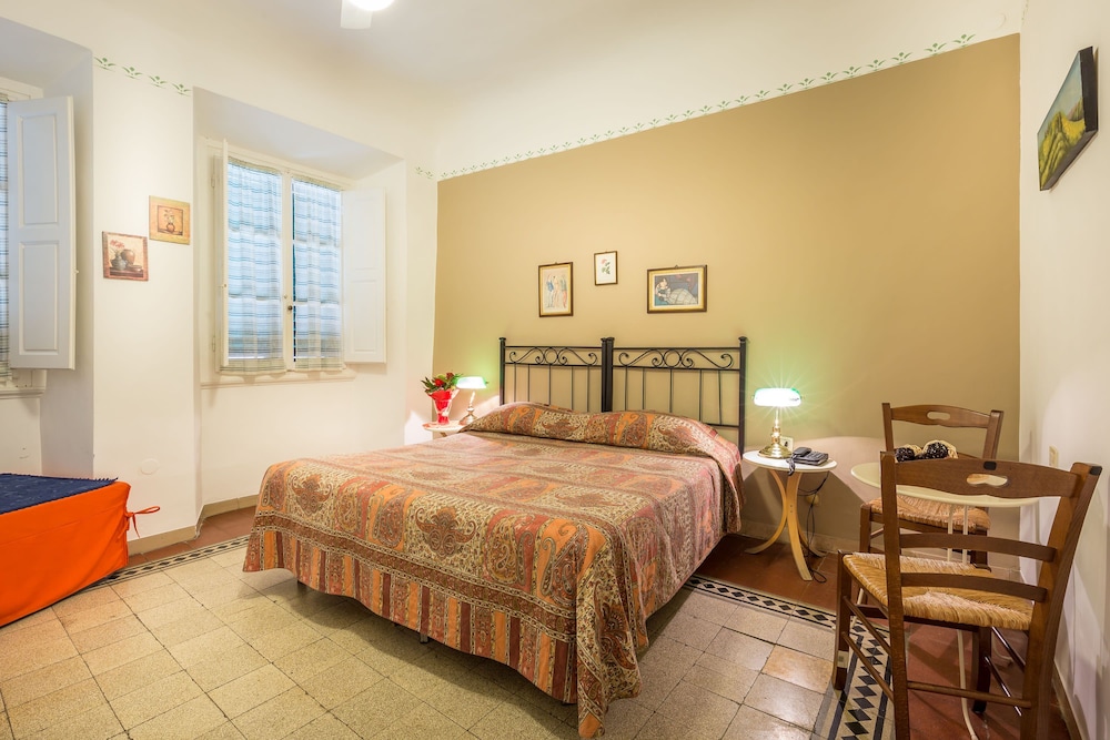 Classic Room, City View photo 1