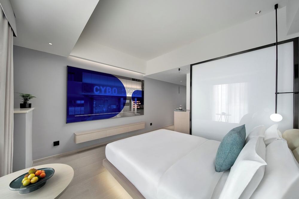 Signature Double Room, 1 Double Bed, Non Smoking, City View photo 2