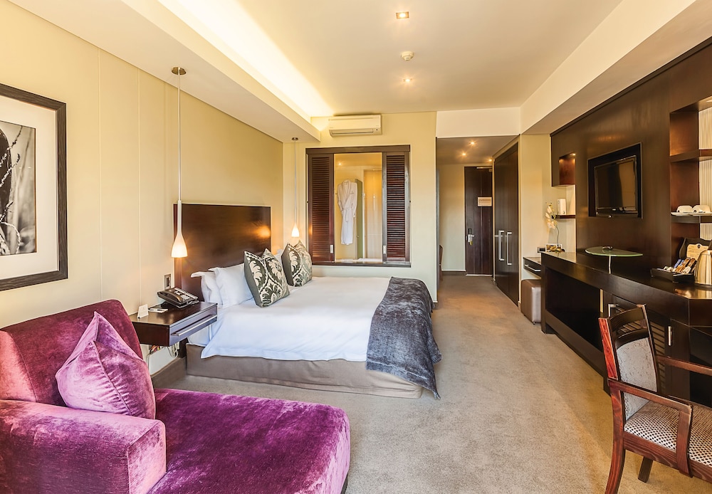 Premier room photo 1