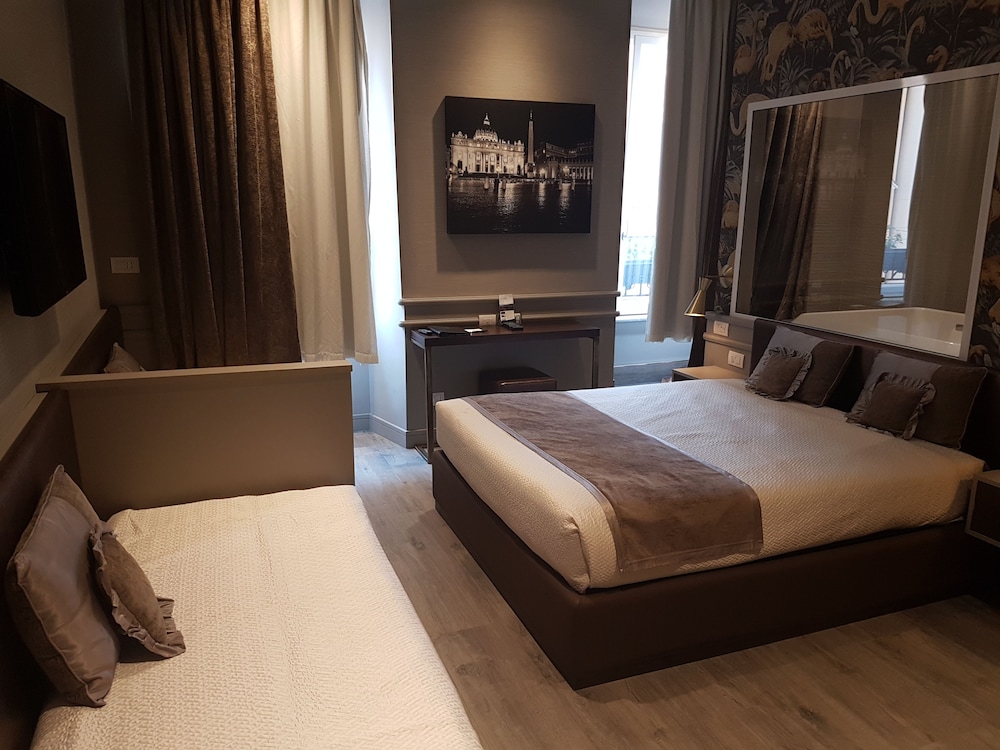 Suite, City View photo 3