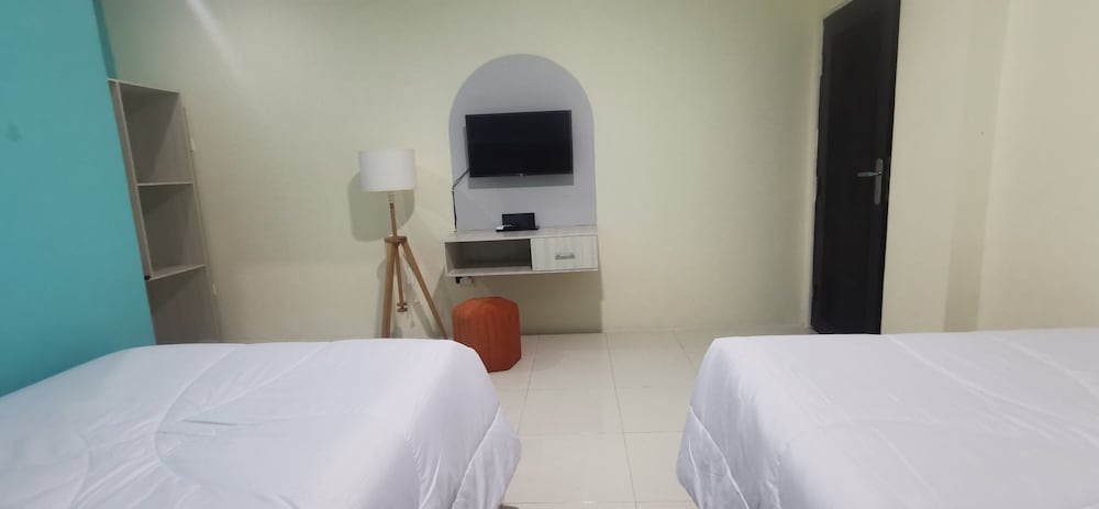 Deluxe Twin Room photo 2