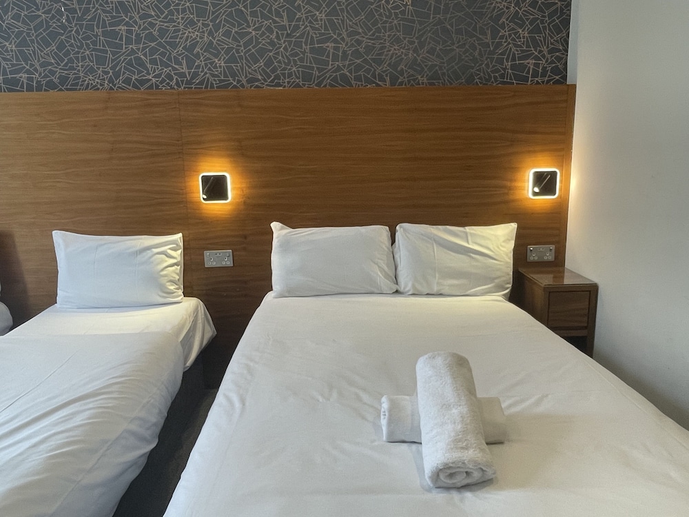 Family Quadruple Room, Ensuite (Premium) photo 3