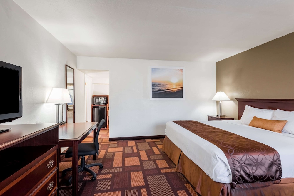 Suite, 1 Bedroom, Non Smoking (1 KINGBED & 1 QUEENBED)