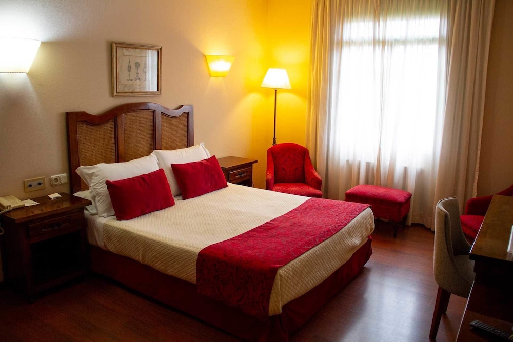 Double Or Twin Room - Photo 11