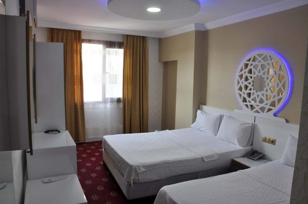 Standard Double or Twin Room photo 1