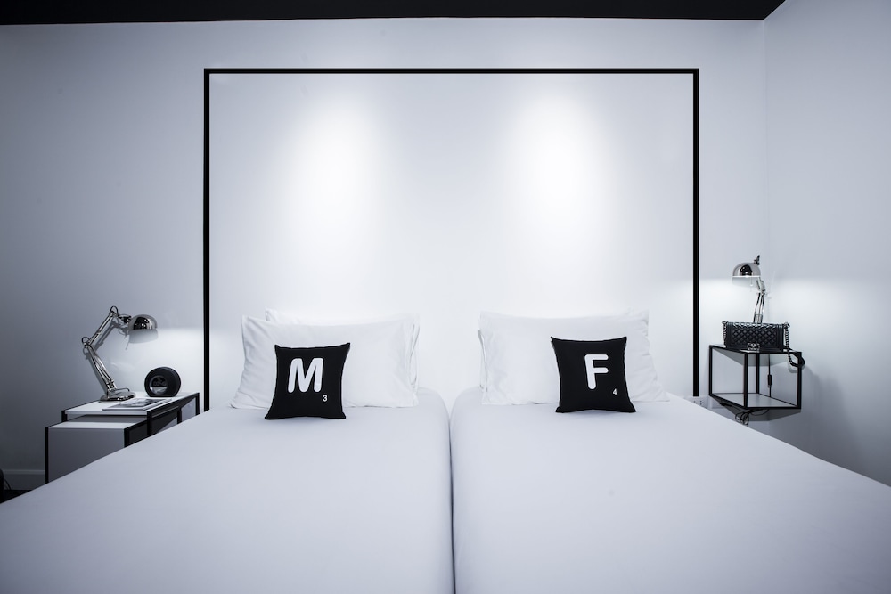 Deluxe Twin - Free Co-Working space 24 hrs. - Photo 1