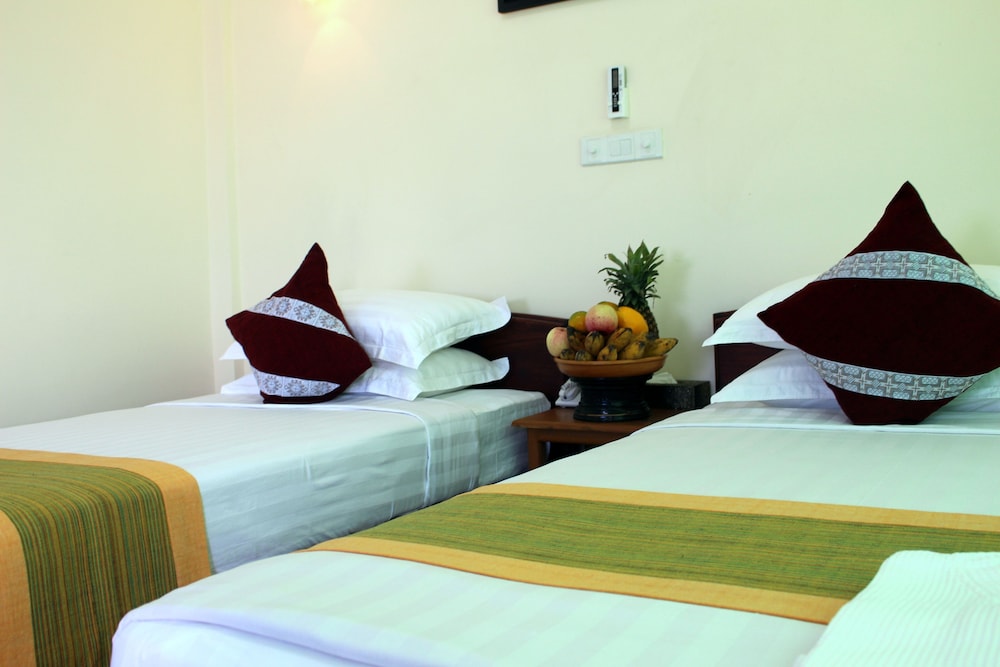 Deluxe Double or Twin Room, Balcony photo 2