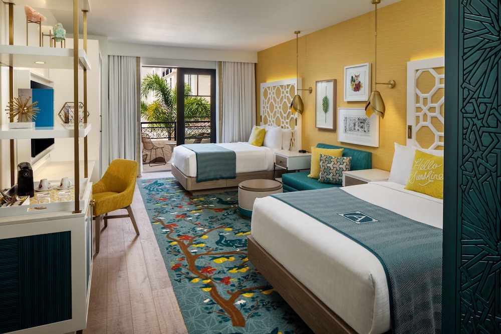Classic Room, 2 Queen Beds, Balcony