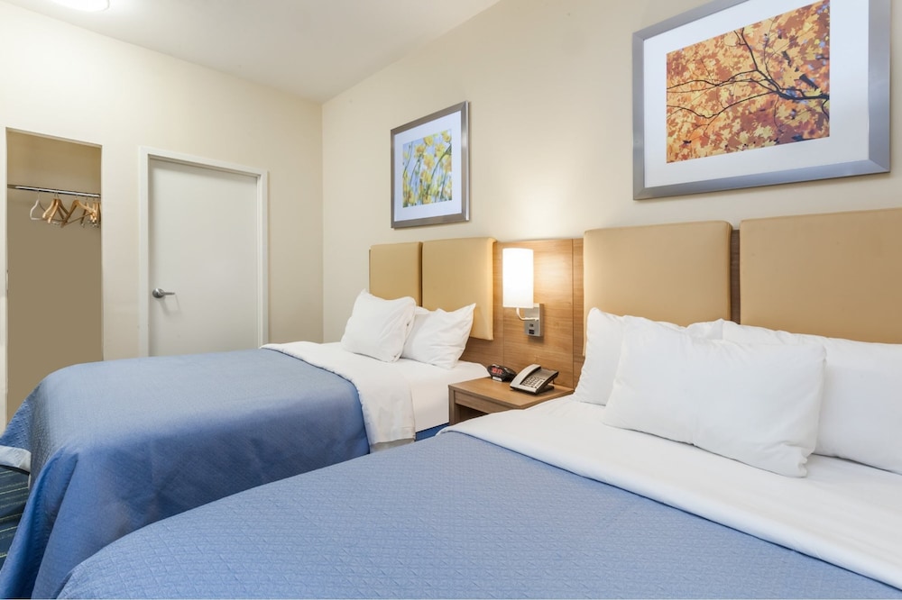 Room, 2 Double Beds, Non Smoking photo 1