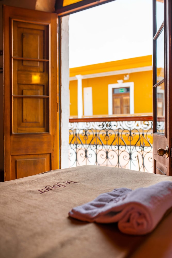 Superior Double Room, Balcony, City View photo 2