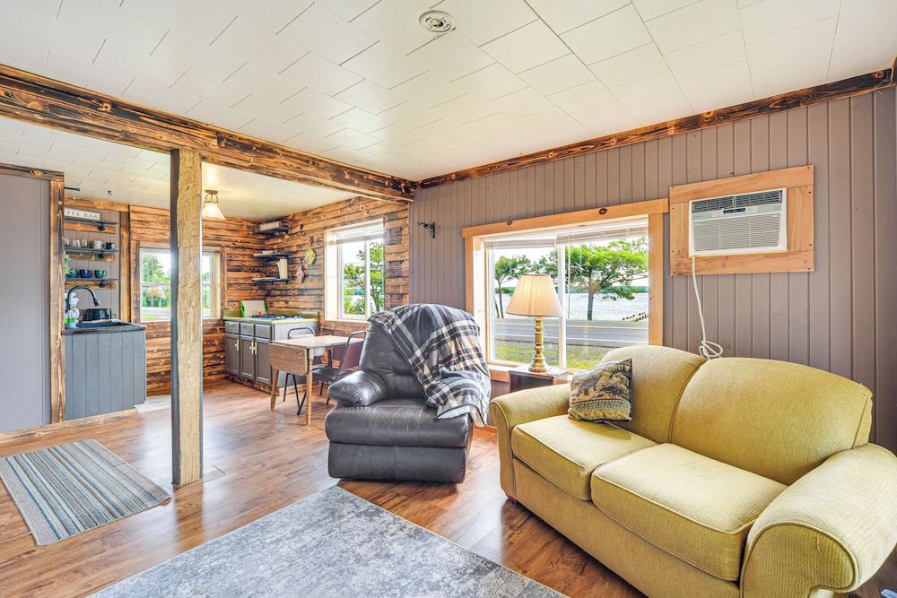 House (2 Bedrooms) photo 2