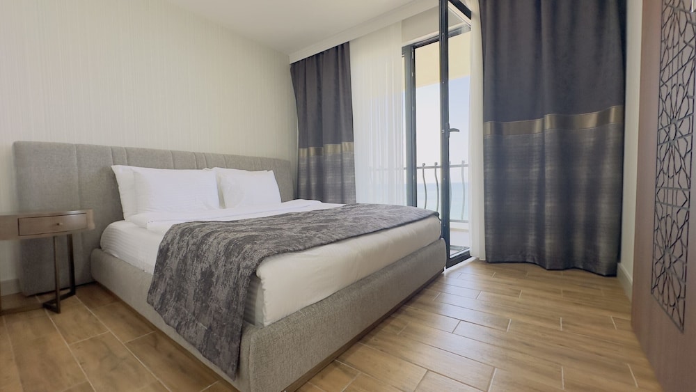 Deluxe Suite, Sea View